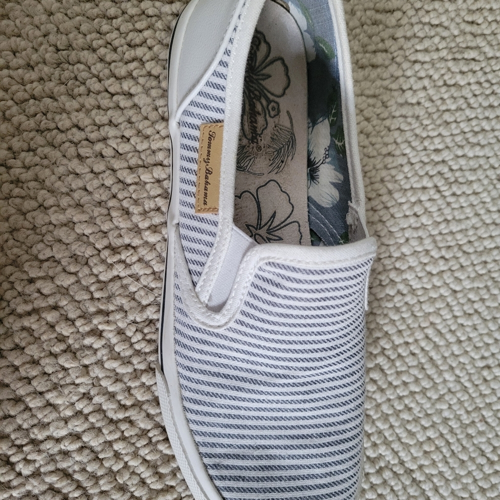 Tommy Bahama Slip on Sneaker - Picture 2 of 4